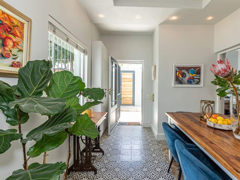 A MODERN DESIGN MASTERPIECE - Photo 5