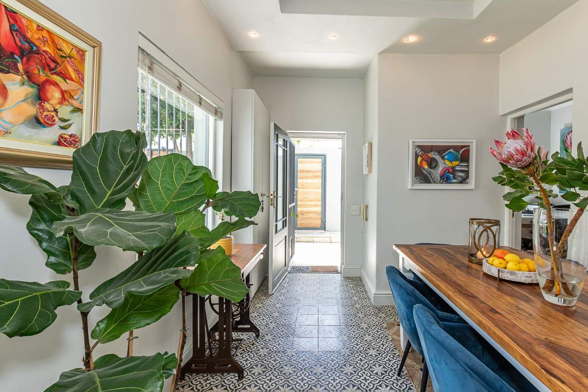 A MODERN DESIGN MASTERPIECE - Photo 5