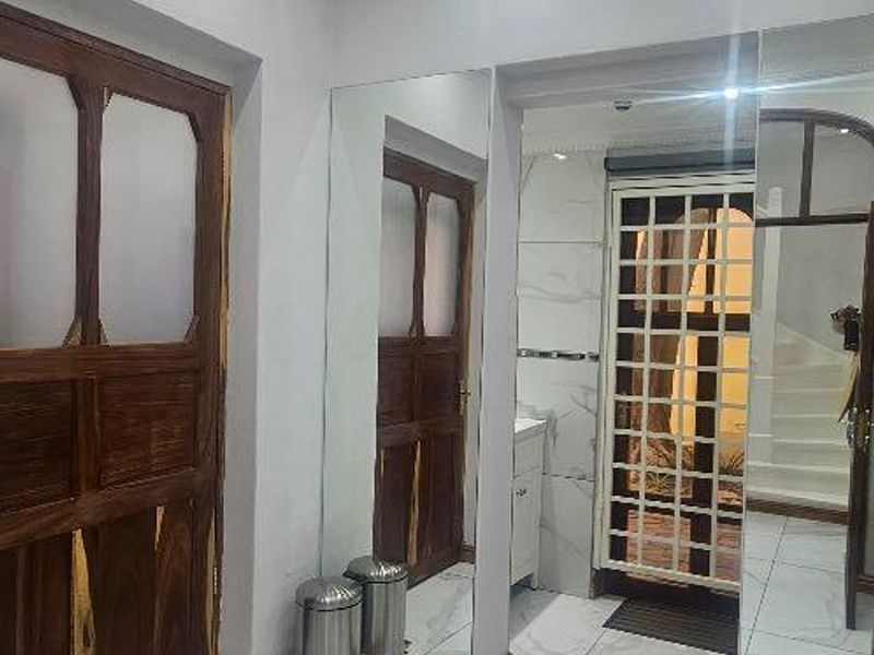 Office building for sale in the CBD - Photo 3