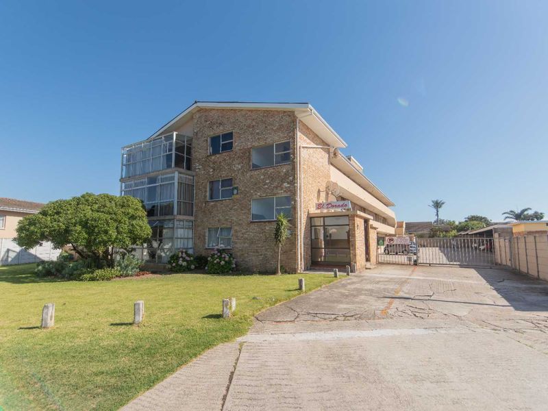 2 bed apartment with enclosed balcony. - Photo 1