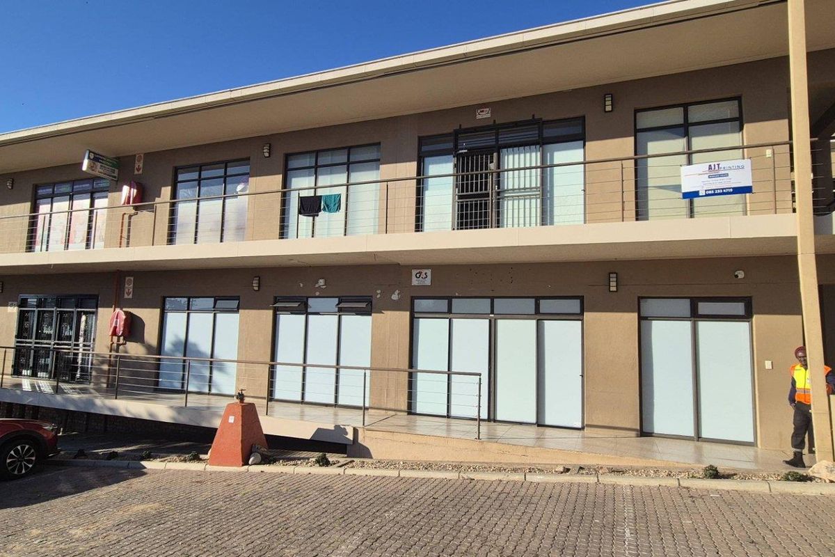 ​FOR SALE - Prime Office Opportunity in City View – Windhoek West - Photo 2
