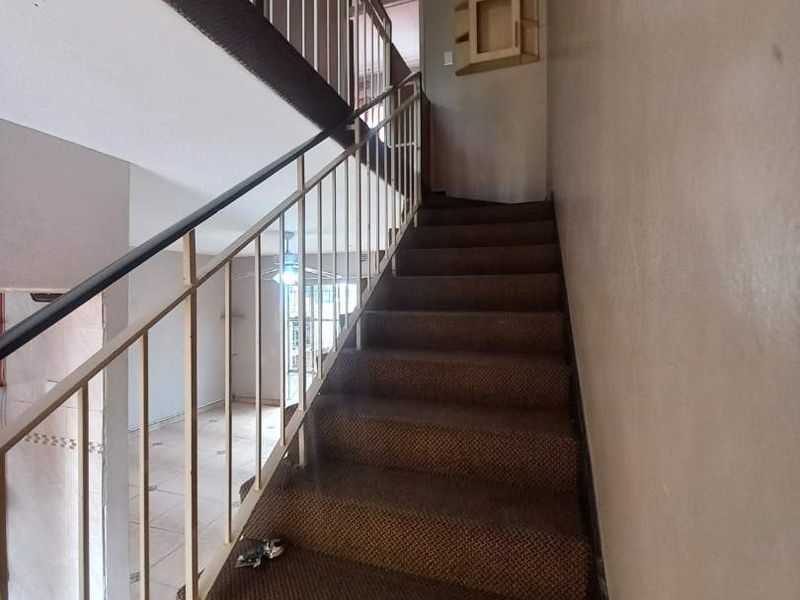 Charming 2 Bedroom Flat - Photo 6