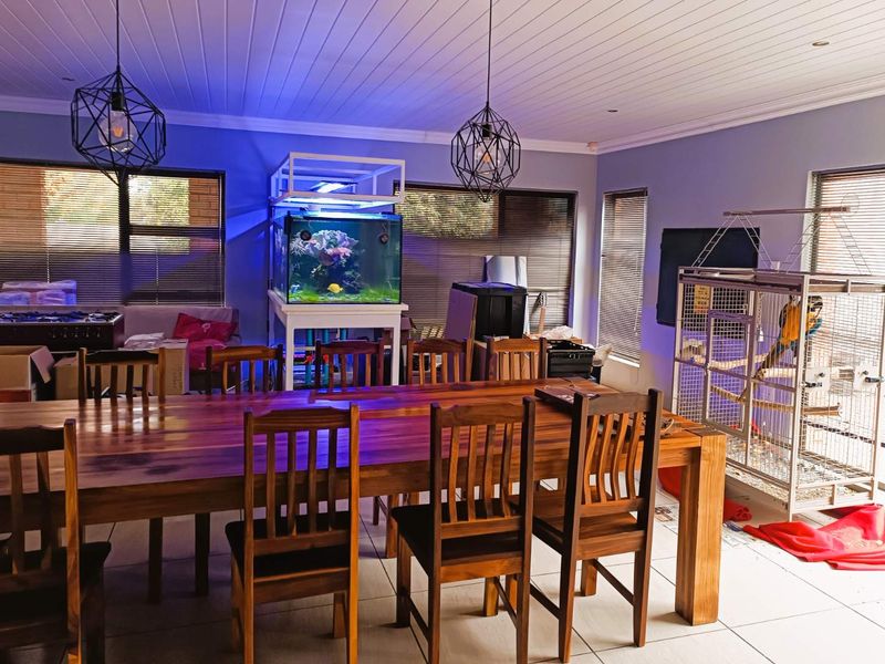 Family Home with Flat  and Off-Grid Features - Photo 4