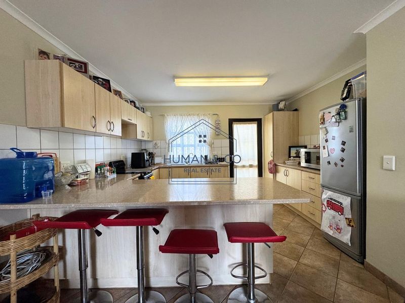 Modern ground floor townhouse near Lagoon and town center - Photo 8