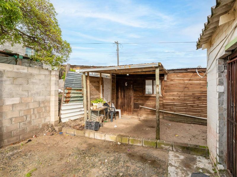 2-Bedroom Fixer-Upper in Hibiscus Close, Ocean View - Photo 9