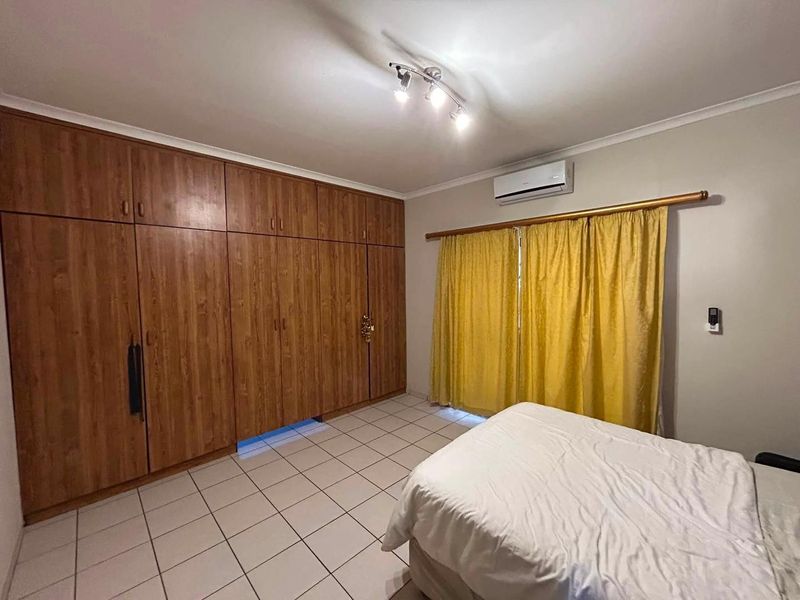 PRIME OFFICE INVESTMENT IN A HIGH-DEMAND LOCATION - Photo 6