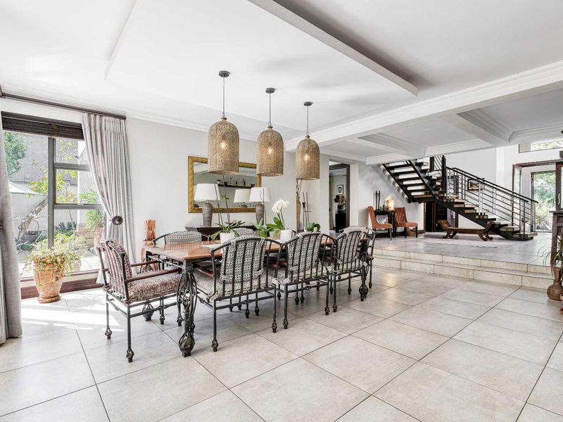 STUNNING 5 BEDROOM HOME FOR SALE IN FOURWAYS GARDENS RESIDENTIAL ESTATE - Photo 7