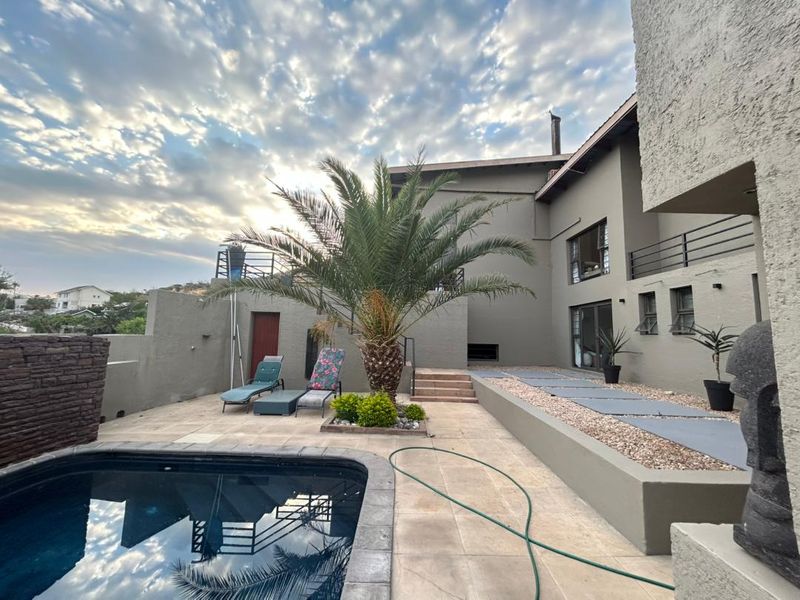 Discover Unparalleled Luxury Living in Windhoek’s Prestigious Ludwigsdorf Suburb - Photo 6