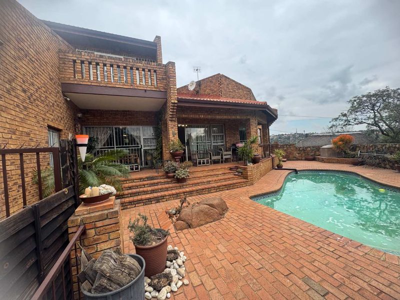 Huge Face Brick Home for Sale - Photo 1