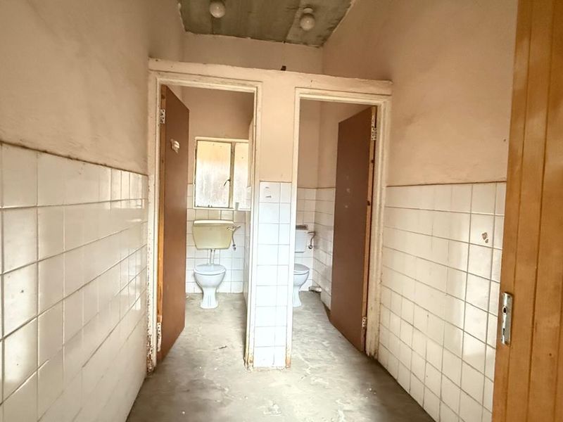 Mixed Use Commercial Space - Photo 9