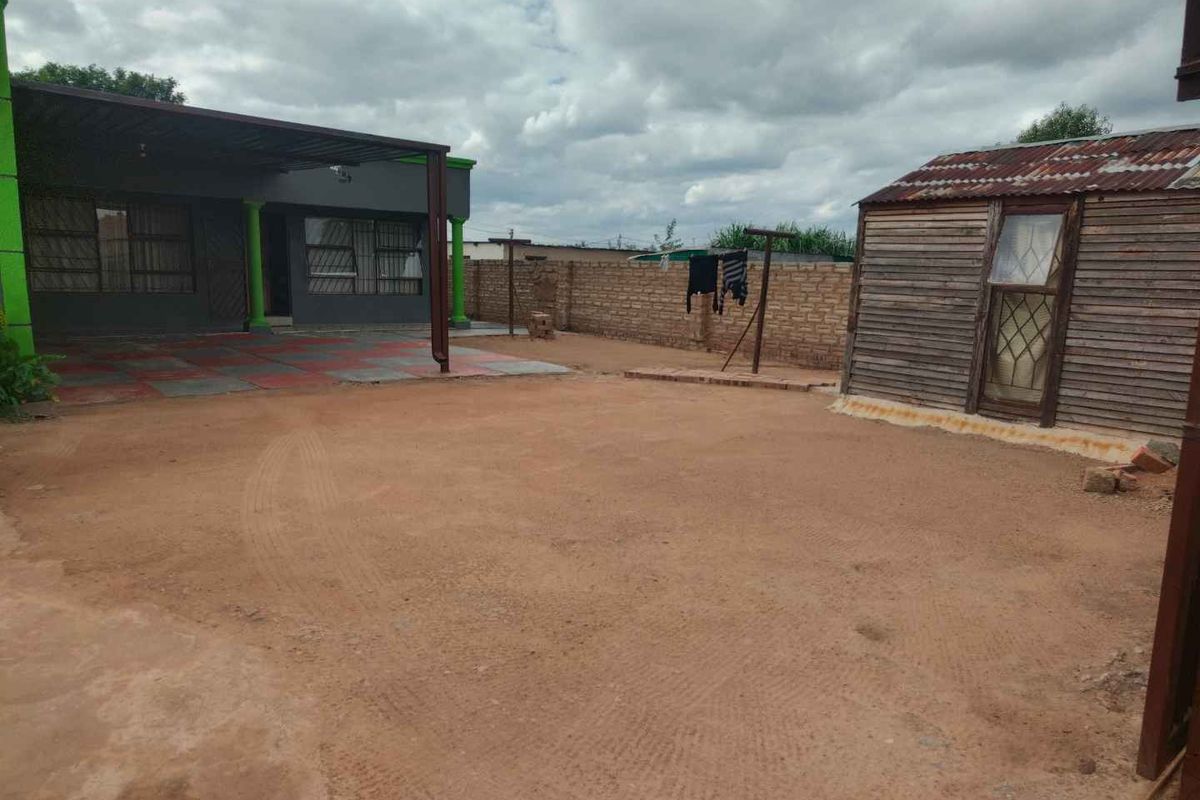 1 bedroom house for sale in Soshanguve South - Photo 2