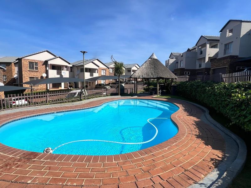 2 bed Townhouse with Modern Charm and Balcony Views - Photo 3