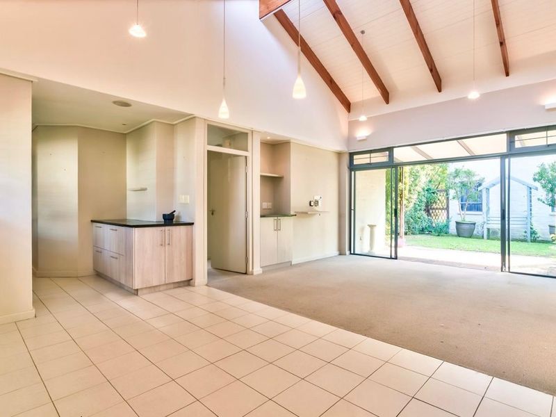 RETIREMENT LIVING AT ITS BEST - Photo 2