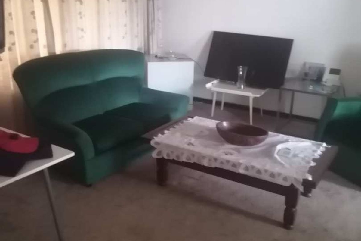 Spacious 3 bedroom House bordering The Hill - Photo 5