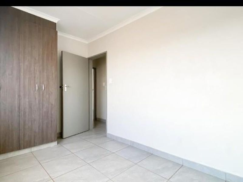 Modern Living at Its Finest - Photo 8