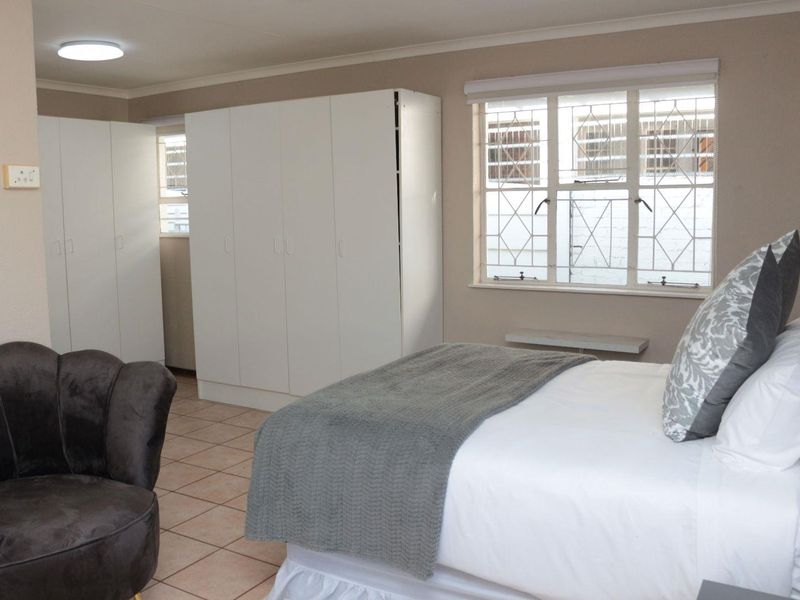 1 Bedroom Garden Cottage For Rent In Brackendowns - Photo 6