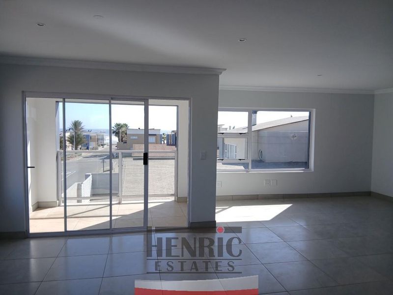 Modern Lifestyle & Perfect Location – NEAR THE OCEAN - Photo 8