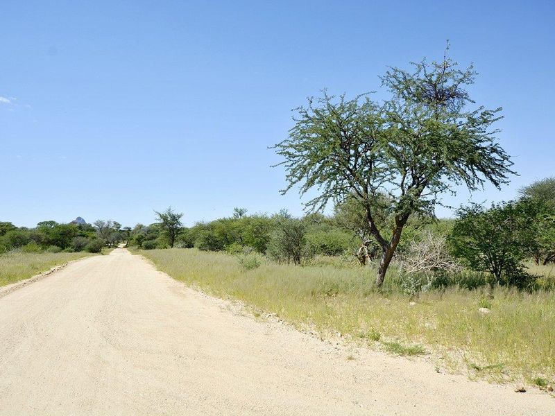 Omaruru Wildlife Estate:  VACANT PLOT, in very good position, IS FOR SALE - Photo 2