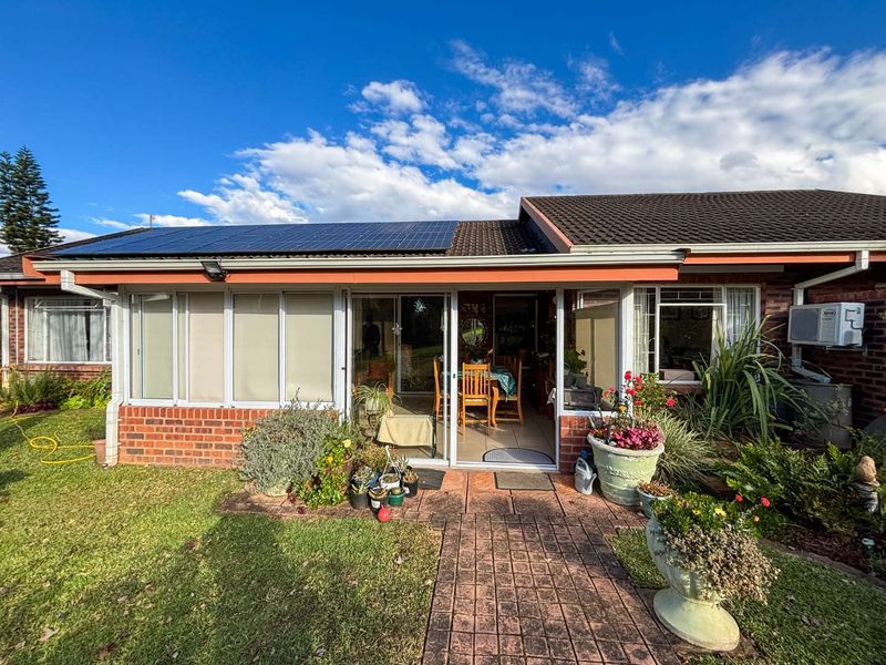 Newly Renovated Retirement Living with Exceptional Off-Grid Features in Amberfield, Howick - Photo 1