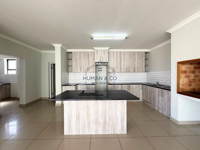 Spacious 4-Bedroom Home in Meersig - Photo 4