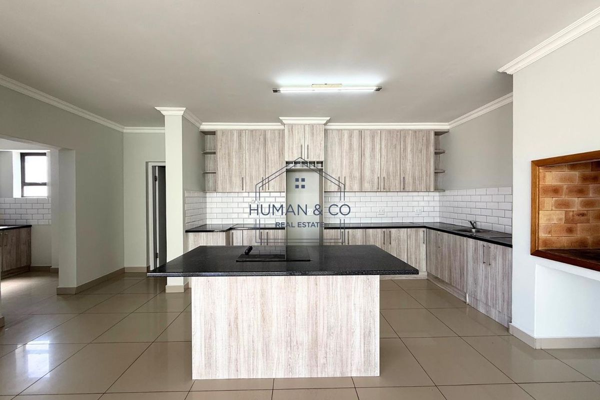 Spacious 4-Bedroom Home in Meersig - Photo 4