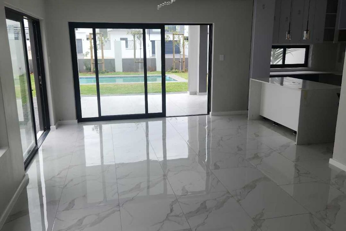 Brand New Family Home - Photo 4