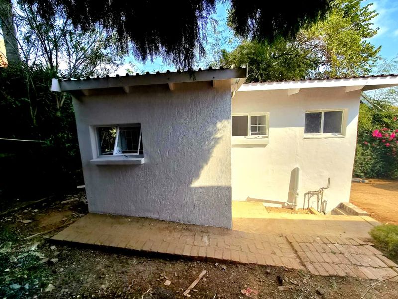 All-Inclusive 1 Bedroom Garden Cottage to Rent in Waterkloof - Photo 10
