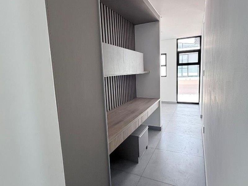 Ultra modern townhouse for rent in Auasblick - Photo 10