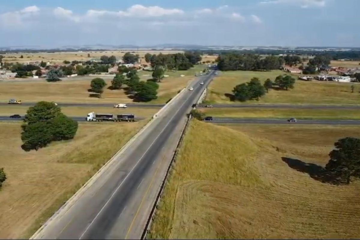 A Landmark Development Opportunity on the R59 - 17.4 Hectares - Photo 2