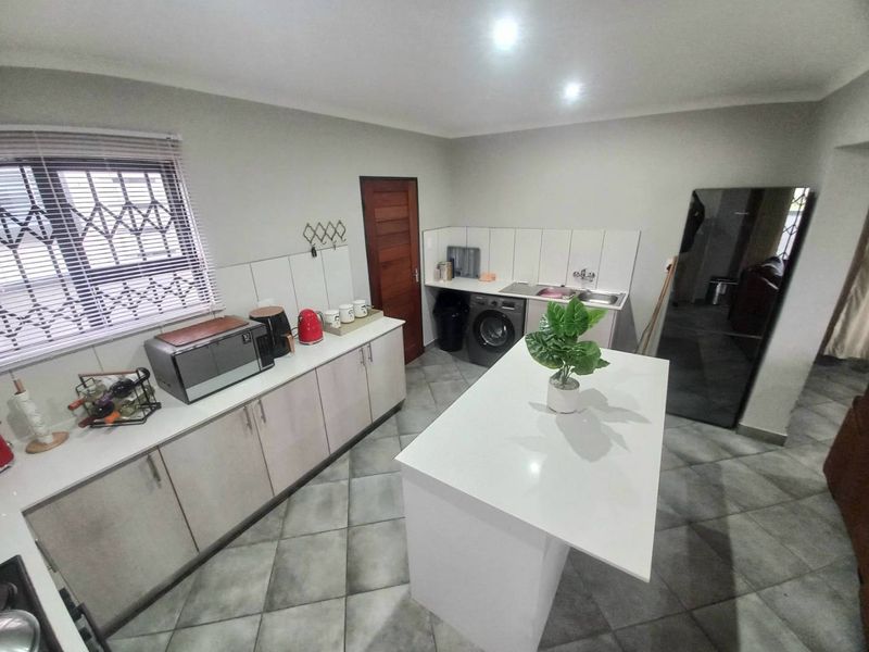 Three bedroom house for sale in Waterberg Field Estate - Photo 10