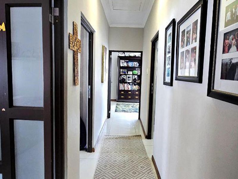 Immaculate 4-Bed Home with Pool & Office, Move-In Ready - Photo 10