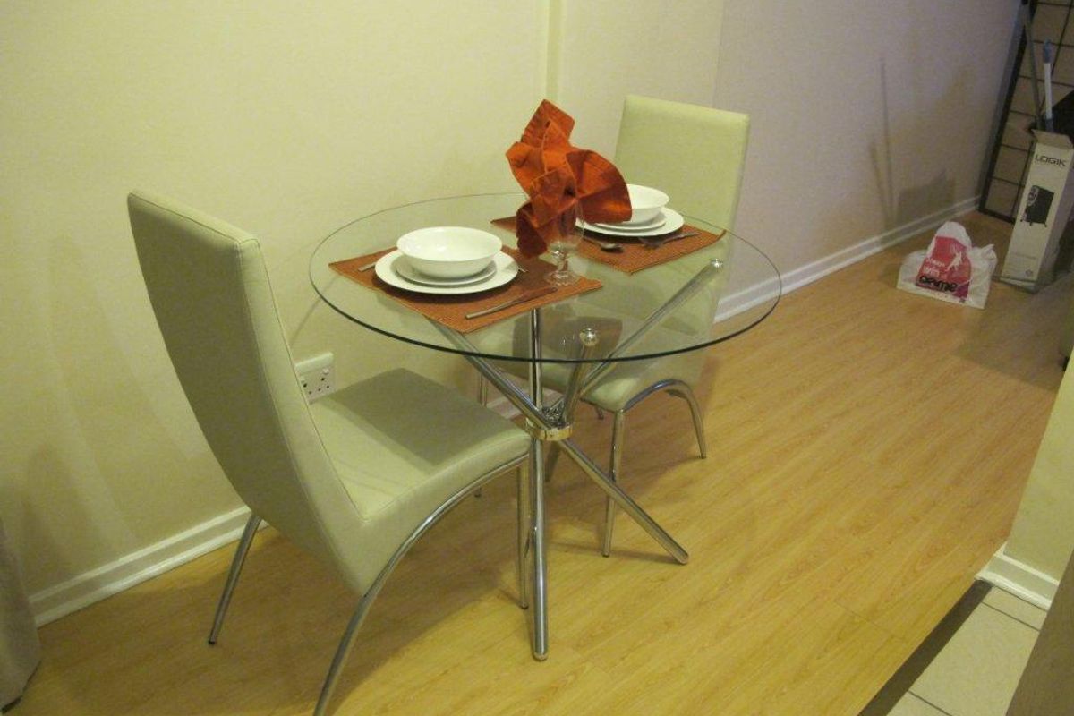 FURNISHED BACHELOR APARTMENT - Photo 3