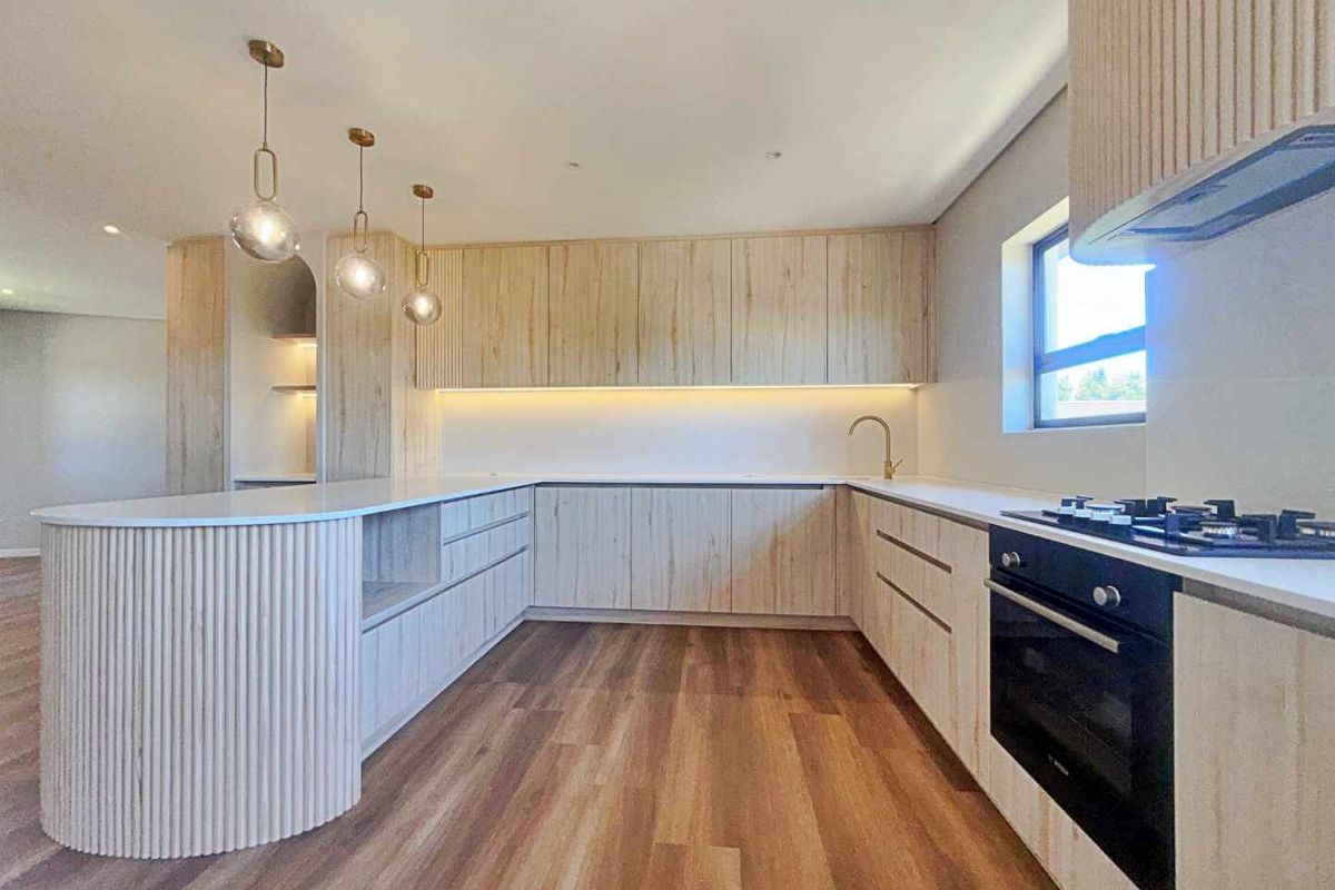 Exceptional New Build, Upper Country Club - Photo 5