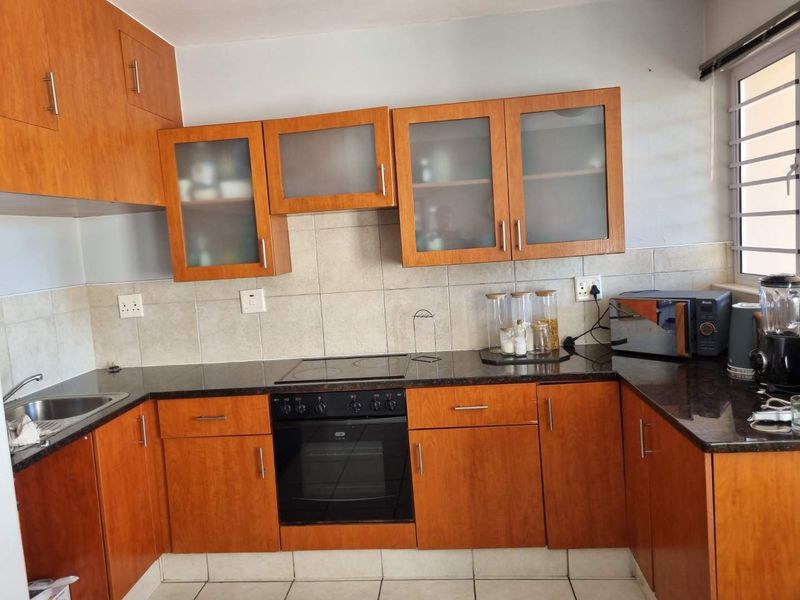 " Luxury & Convenience: See This 1-Bedroom Treasure !!!" - Photo 3