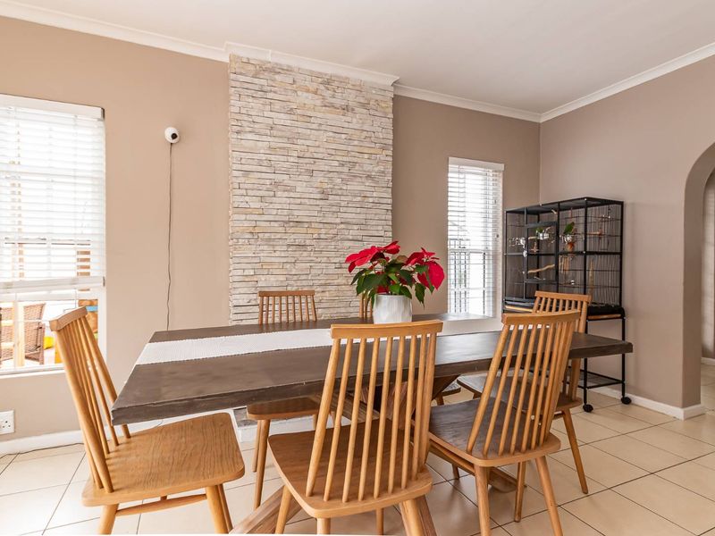 Stylish, Sun-Drenched Family Home in the Heart of Harfield Village - Photo 8