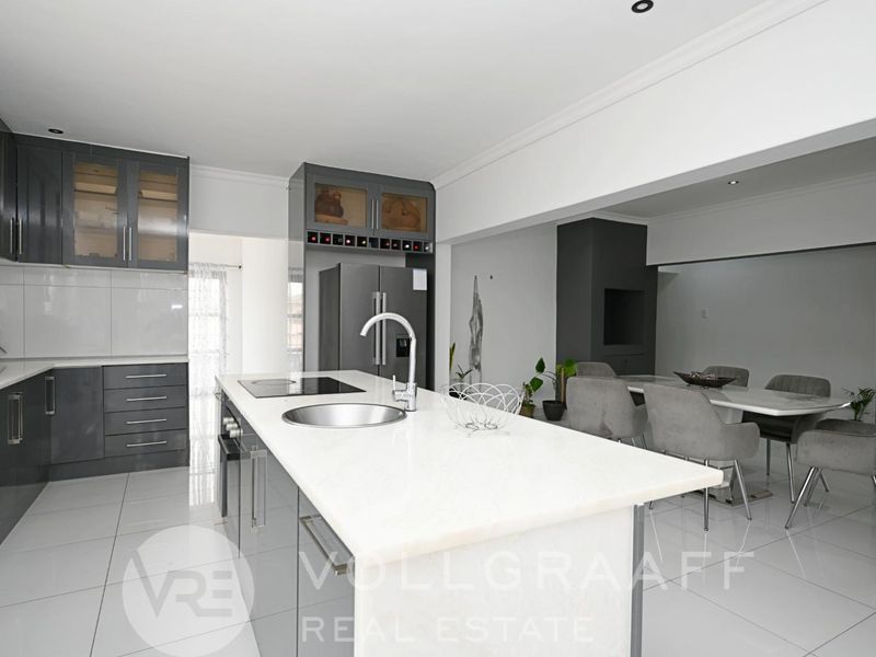 Elevated Home with Partial Sea Views and Expansion Potential For Sale in Extension 14, Swakopmund - Photo 10