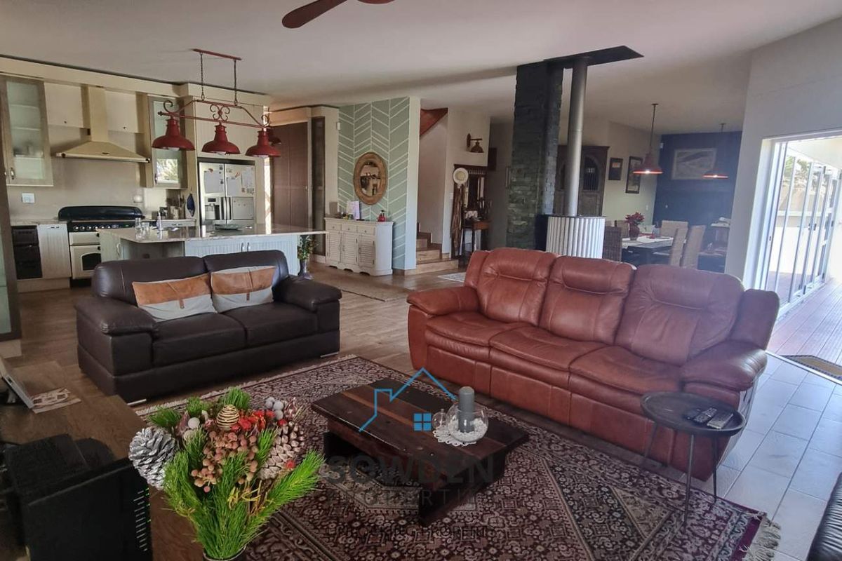 Ocean Views and Modern Comfort in Swakopmund! - Photo 2