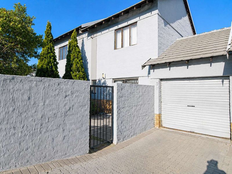 2 Bedroom Cluster for rent in Halfway Gardens - Photo 2