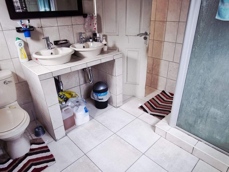 Dorado park 4 bedroom house - Photo 10