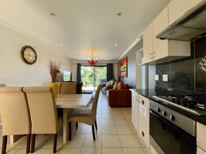 Ground Floor 2 Bedroom Apartment in Shakas Rock - Photo 2