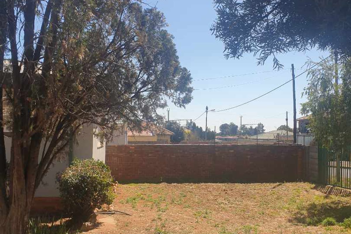 Fixer-Upper Opportunity in Western Extension, Benoni - Perfect for Investors or DIY Enthusiasts - Photo 4