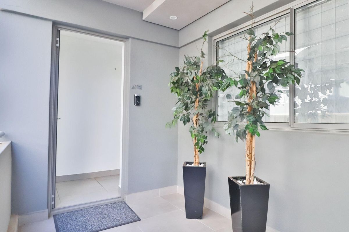 Luxurious Ground Floor Apartment in Aloe Ridge, Island View - Photo 4