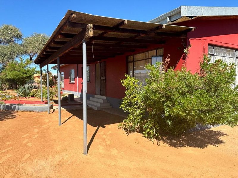 Large family Home in Rehoboth for Sale - Photo 2