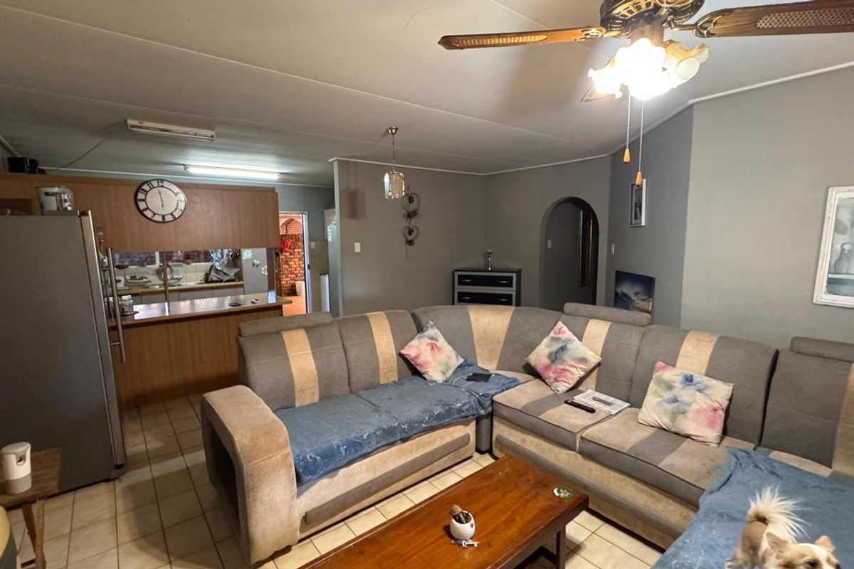 Townhouse for Sale in New Park - Photo 3