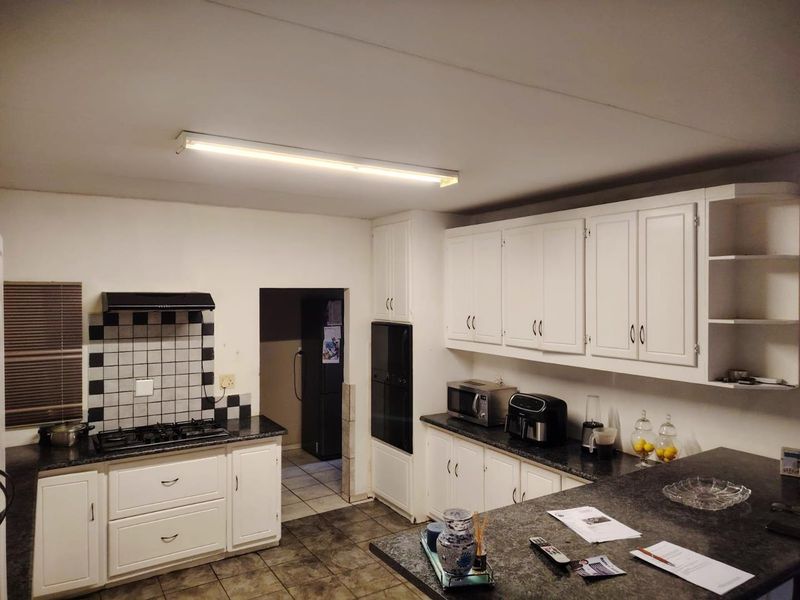 Your Dream Home Awaits in Baysvalley with Bonus Flat - Photo 4