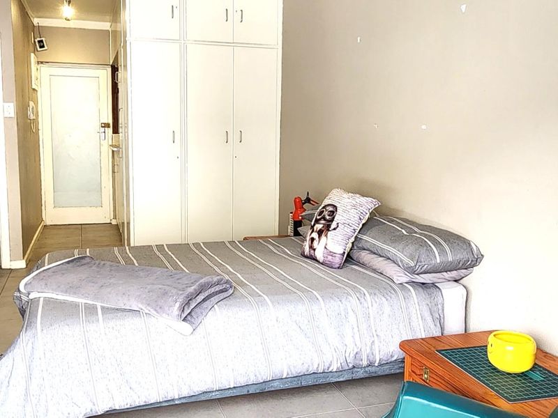 Unfurnished Studio apartment with safe parking - Photo 6