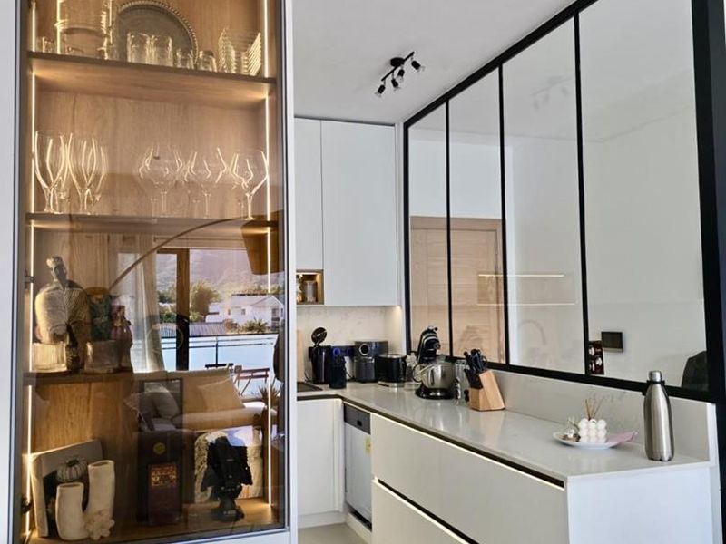 A Family Home at the Centre of Everything. - Photo 3