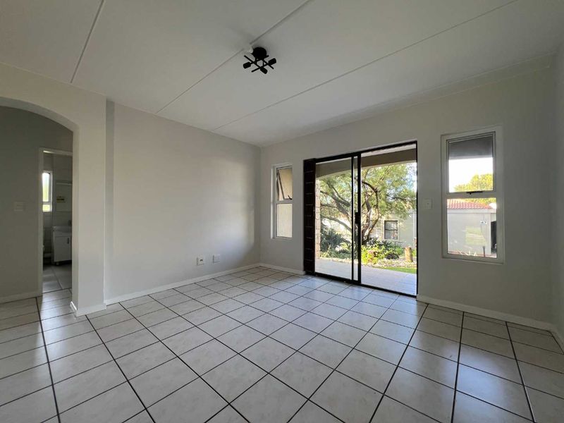 Spacious Modern Living With Peace Of Mind. - Photo 7