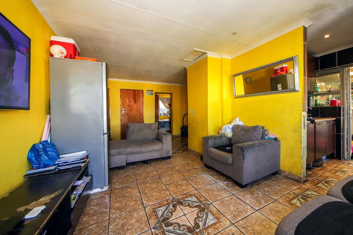Excellent Investment in Phase One Phoenix - R980000 - Photo 5