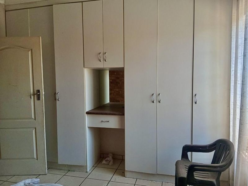 Beautiful home for Sale - Photo 10